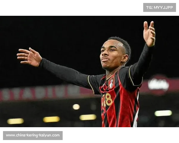 伯恩茅斯新援小克鲁皮本赛季攻入8球，成U20射手领跑者。