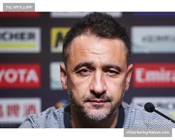 【2026年4月中超联赛·人物·转会前英超定位球教练加盟某中超俱乐部，负责提升球队死球进攻效率