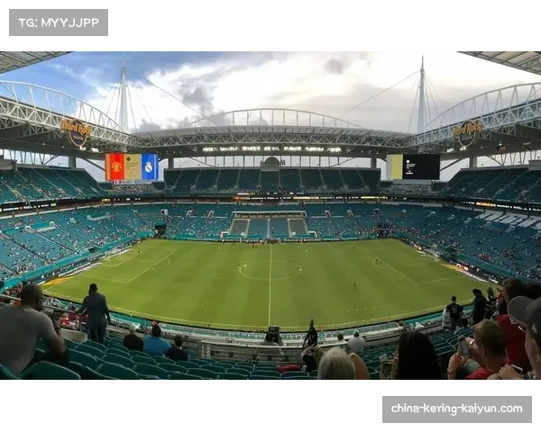 多特蒙德主场千场里程碑之战：伊杜纳信号公园球场见证4-0大胜